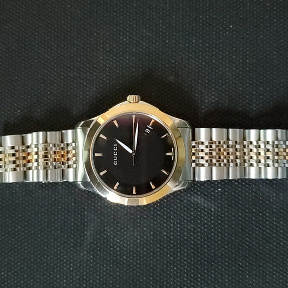 Gucci G-Timeless Two Tone (Silver/Rose Gold) Watch - Unisex - Picture 4 of 10